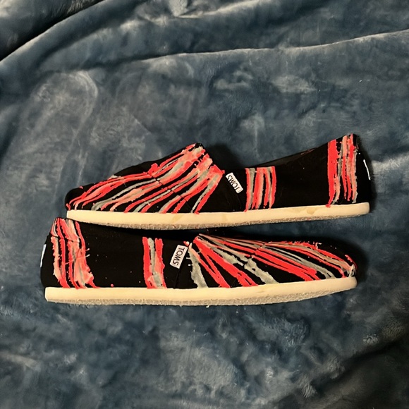 TOM’S Women’s Flats! NWOT size 10! Neon and Glow in the Dark! - Picture 2 of 12